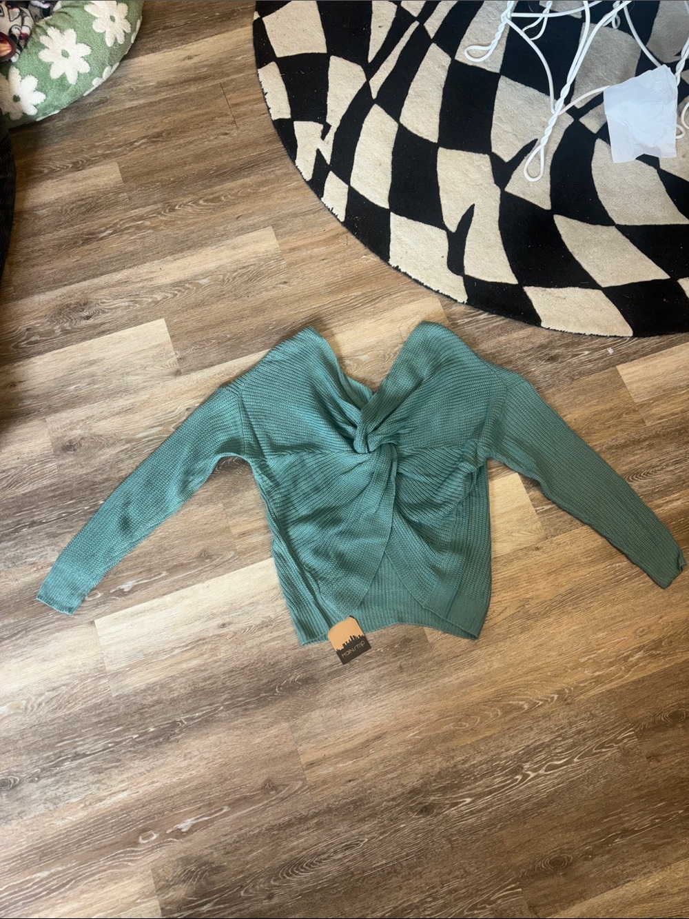Mossimo Supply Co. Twist Front Off-Shoulder Sweater in Sage Green Sz large